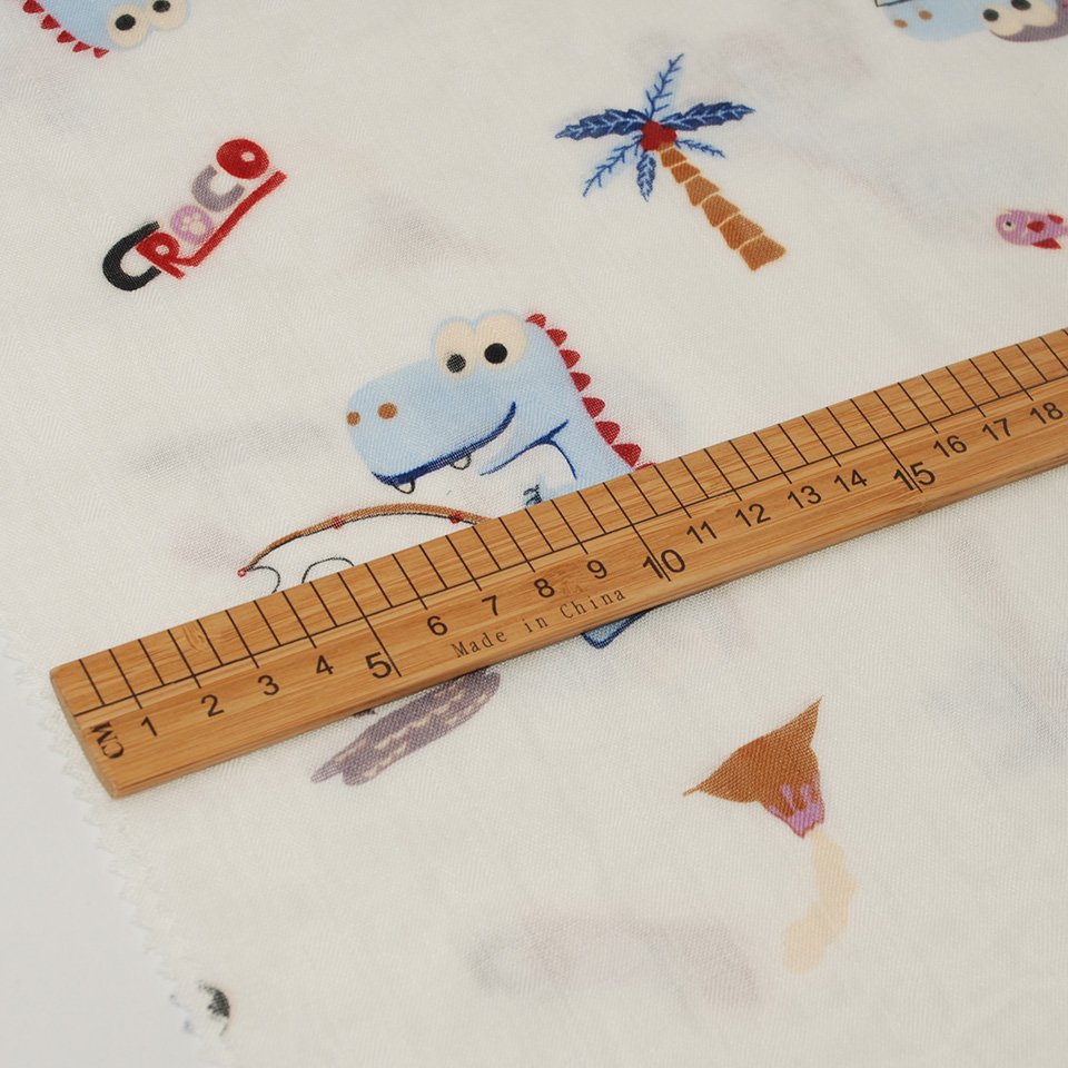 China eco friendly baby soft 2 layers gauze cartoon print woven muslin micro 60% bamboo 40% cotton fabric for clothing