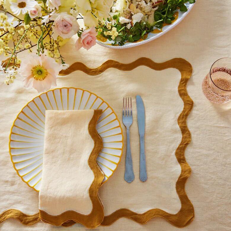 LY Factory supply directly high quality wedding gift custom monogrammed embroidered 100% linen hemstitch napkins for dinner