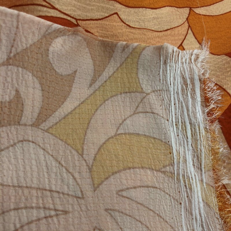 100% Polyester Digital Printed Bubble Satin Crepe Print Fabric Wedding Garments Suits Underwear Blackout Fluorescent Fusible