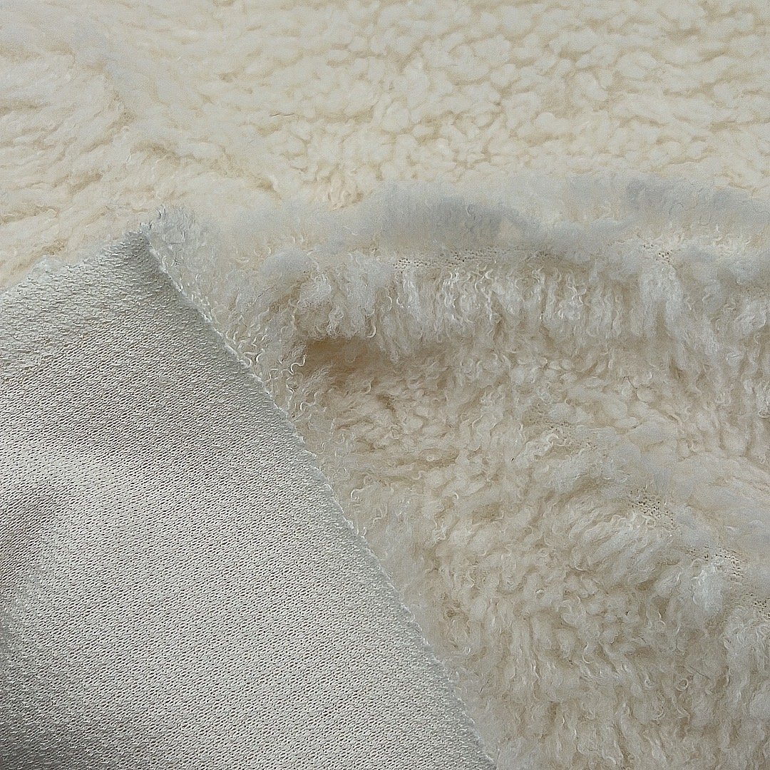 Artificial wool fabric plush fabric for cushion for carpets