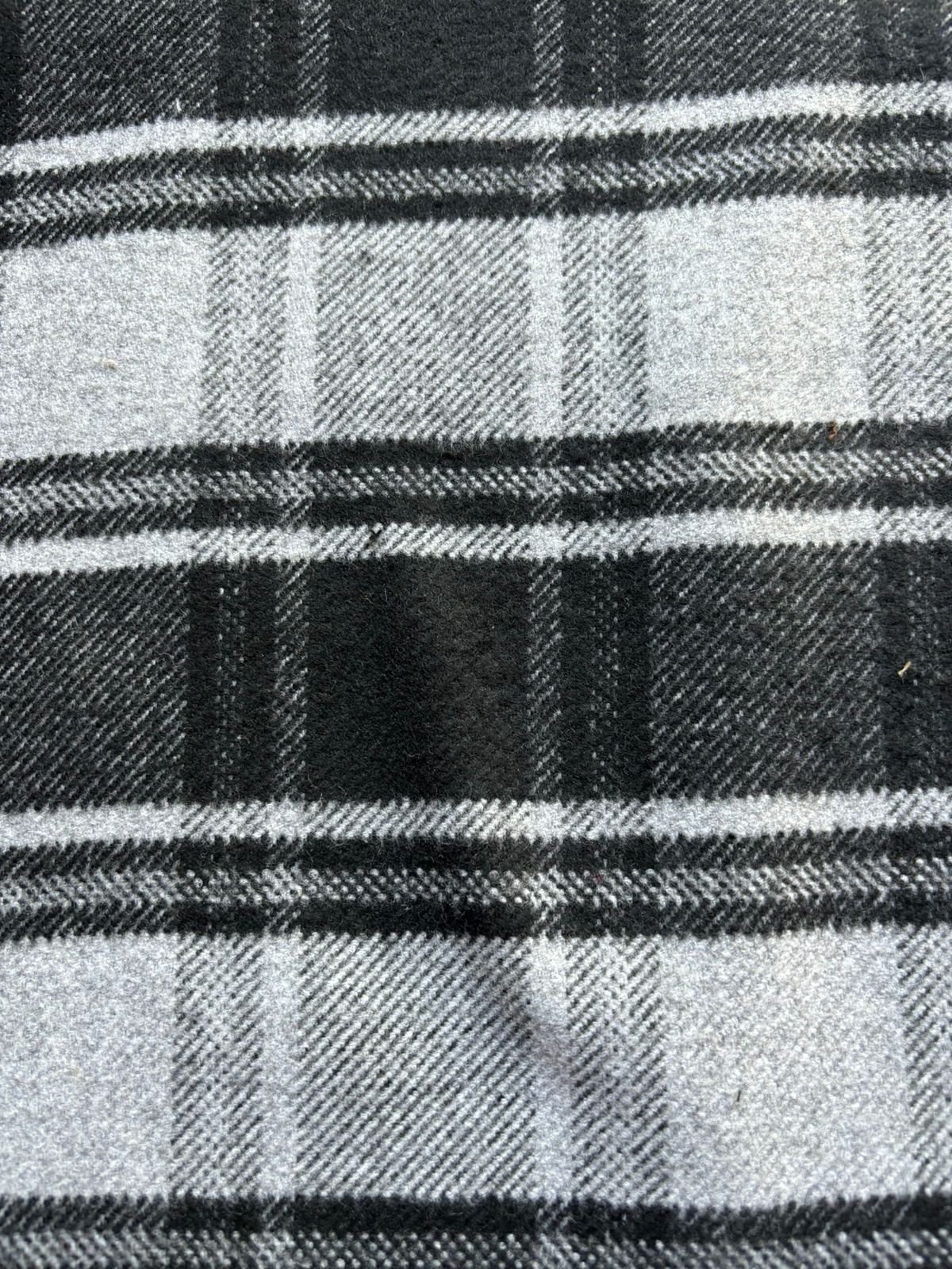 High on Demand Tartan Check Plaid Fabric for Winter Shirts and Jackets 100% Polyester Fabric at Wholesale Price