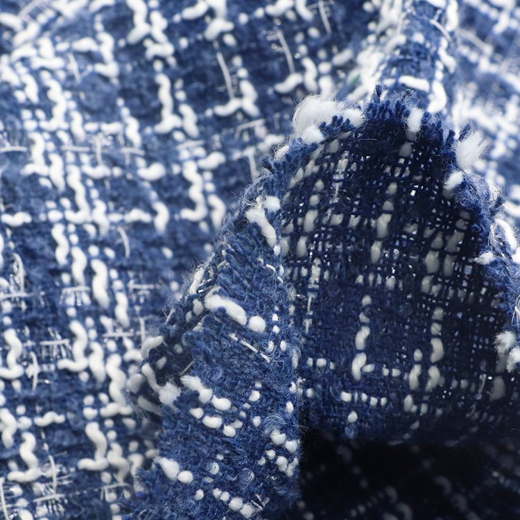 Plaid design 340gsm medium weight 100%polyester woven tweed fabrics for women clothing