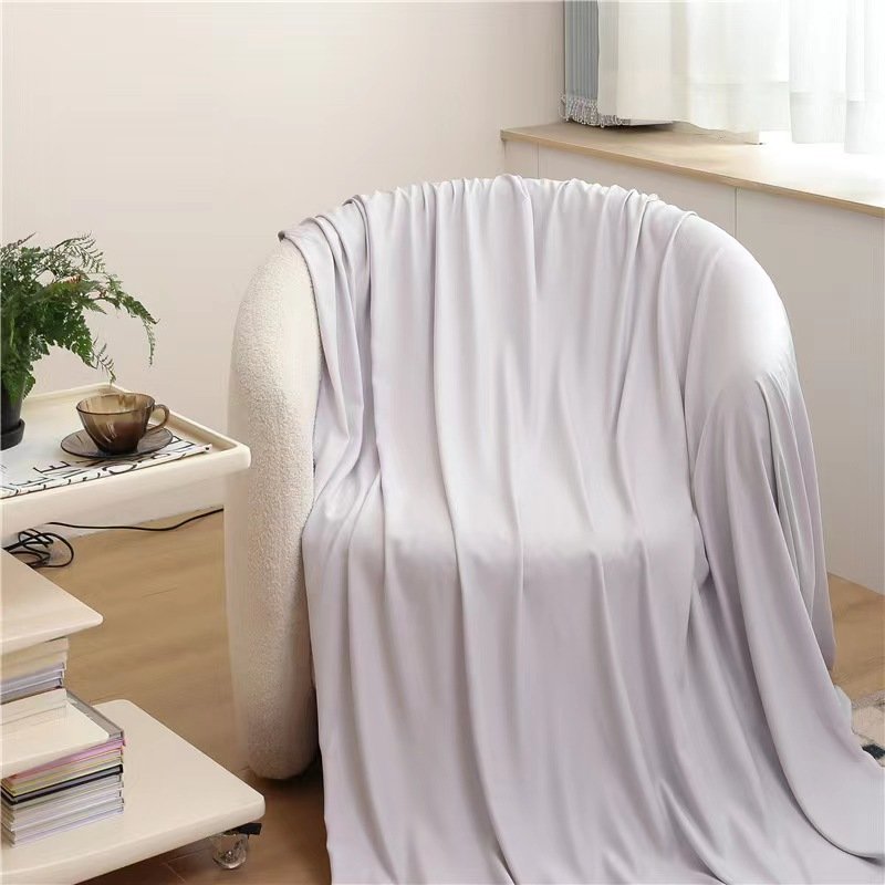 Extra wide bedding fabric 300TC fiber bamboo silk cool breathable skin-fitting quilt knitted bamboo fabric
