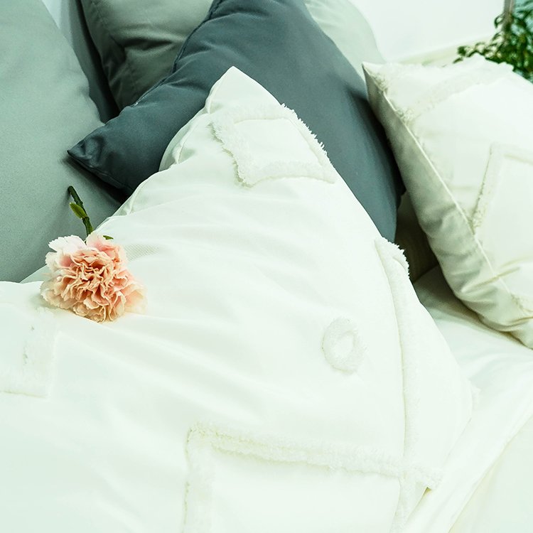 Nice Price Bedding Set For Hotel&Home Textured Tufted comforter cover