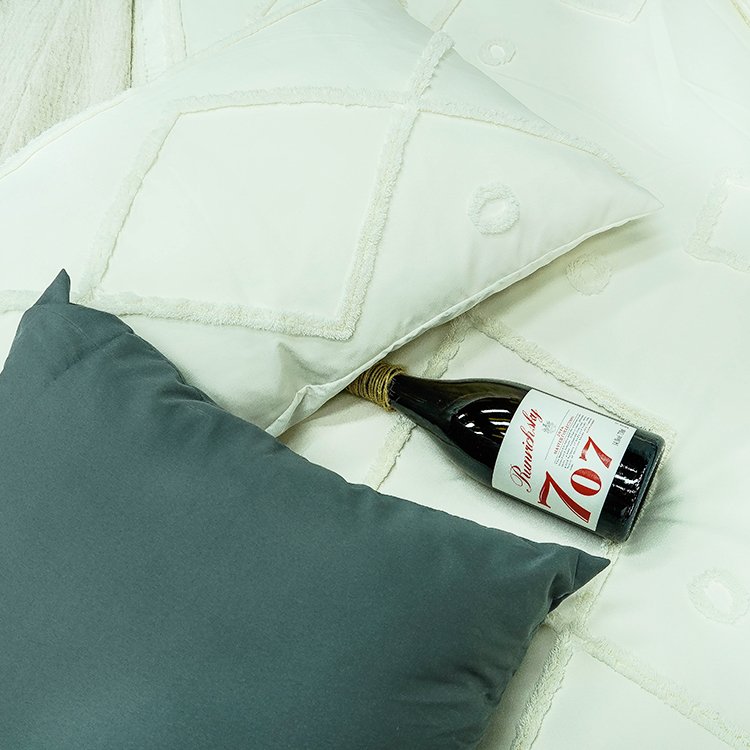 Nice Price Bedding Set For Hotel&Home Textured Tufted comforter cover