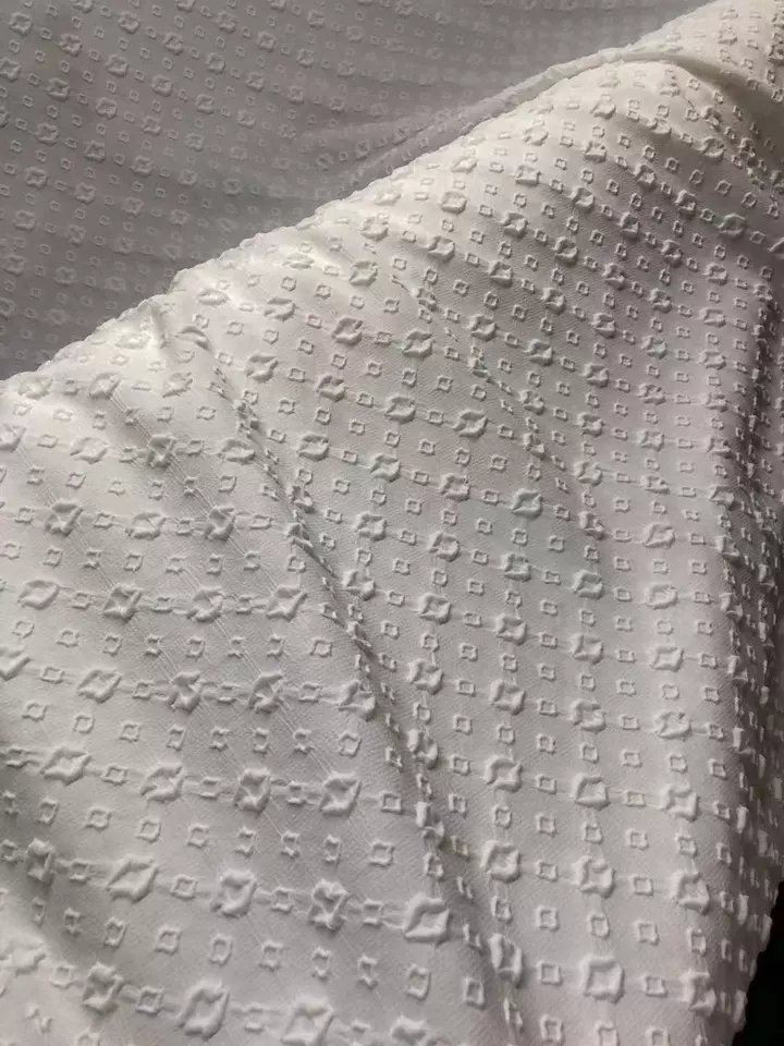 2022 Hot Sale Polyester Embossing Jacquard Fabric With Multi Embossed Colors For Making Garment Dresses
