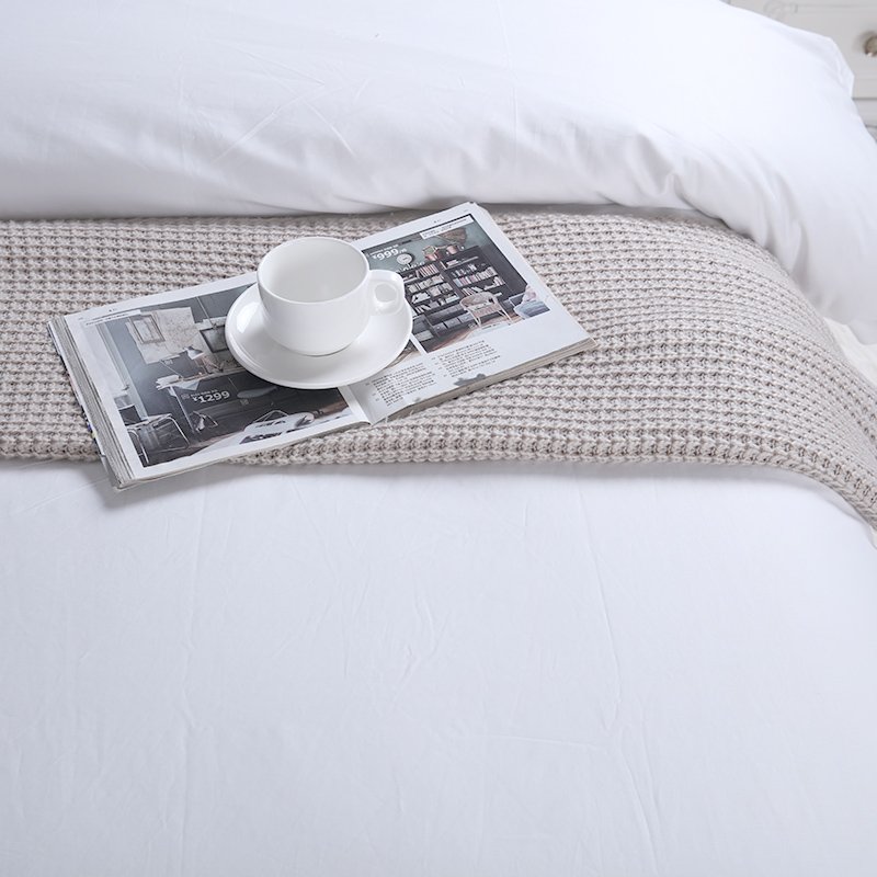 White Satin Comforter 100% Cotton Commercial Bed Linen for Hotel 300TC Bedding Set Soft Bedding Sets