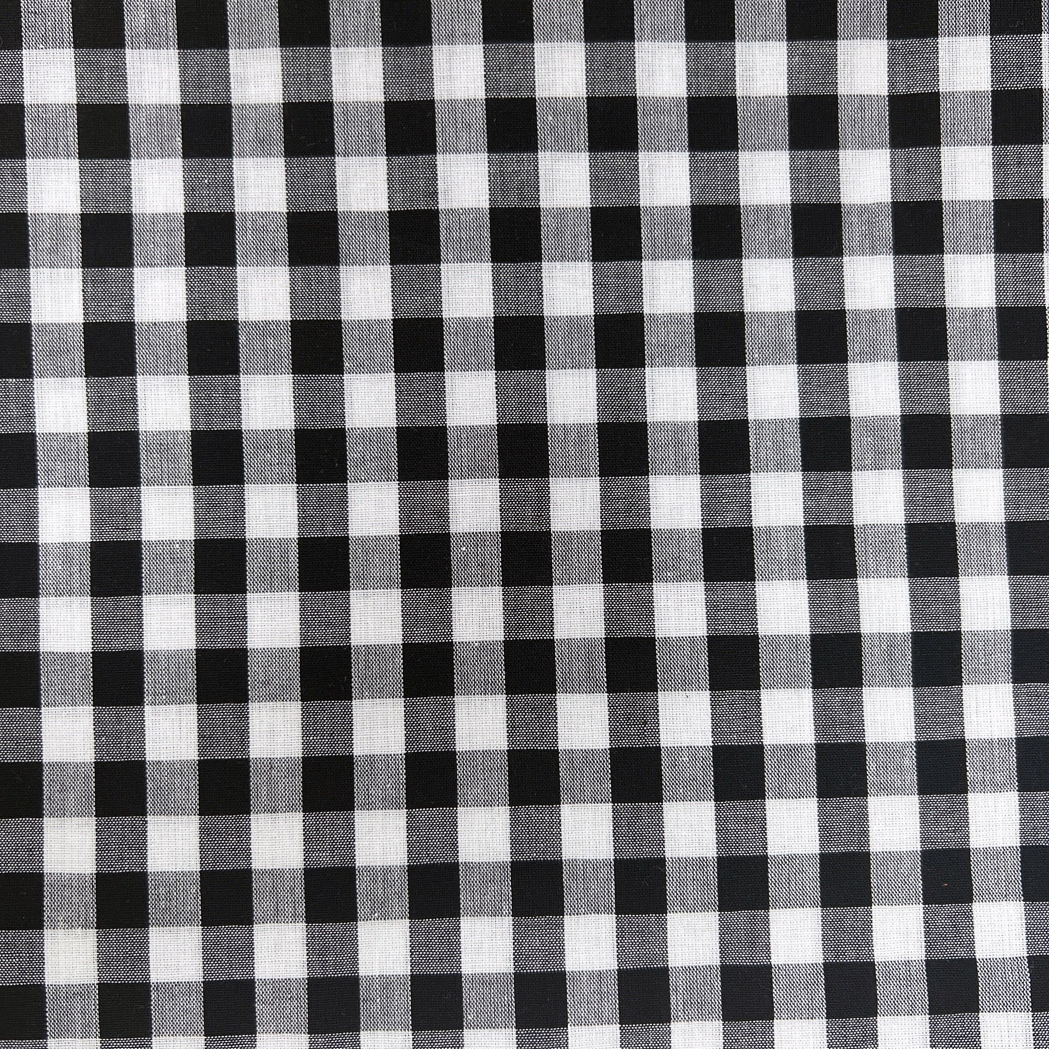 Classical Popular Black And White 95GSM 100%COTTON Check Plaid Fabric For Clothes