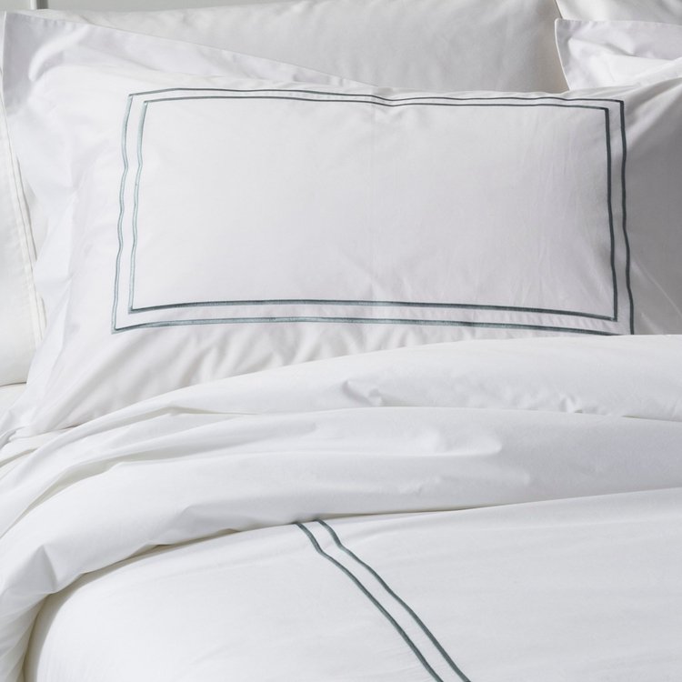 Custom 250 300 400 600 1000 thread count luxury 100% cotton white 4pcs bed sheet hotel bedding sets