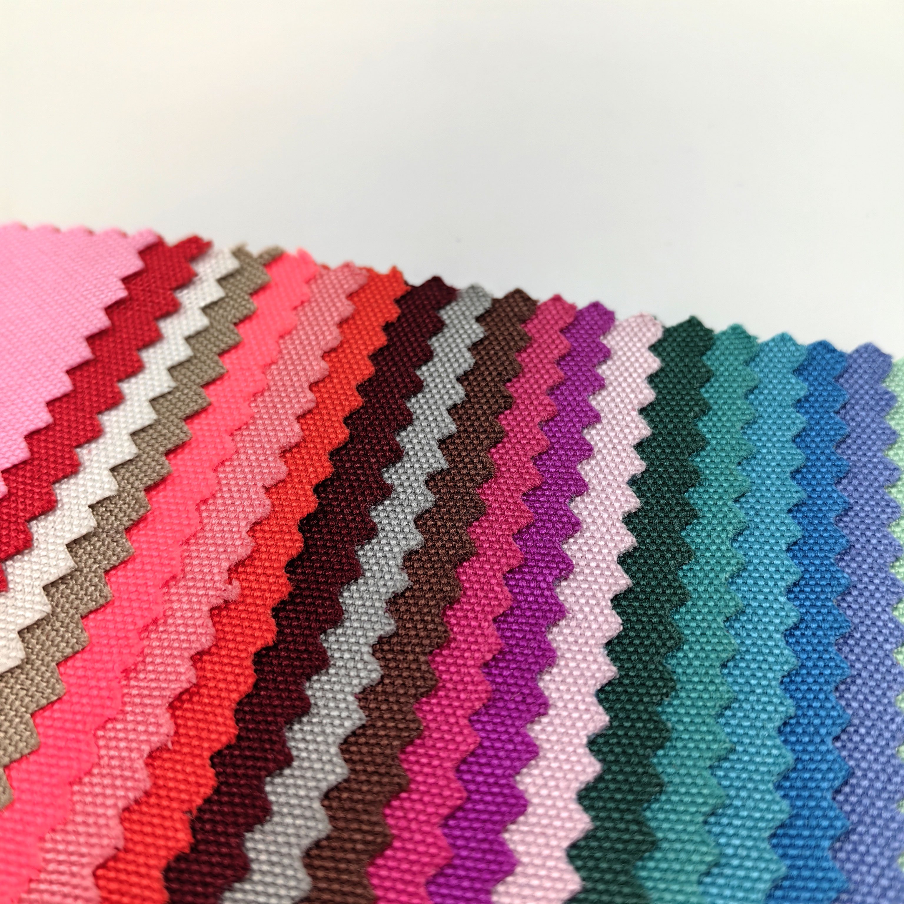 Ready Stock Outdoor Oxford Fabric PU Coated 600D Oxford Fabric Waterproof For Bag 600D Polyester Tent Awning Fabric Anti-UV