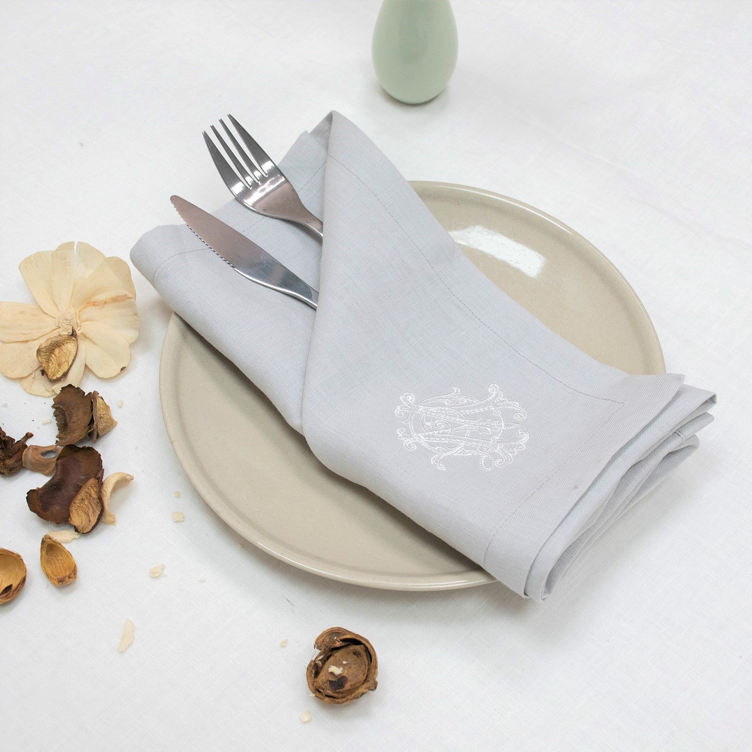 luxury wedding custom party ivory gray color 100% european pure linen table napkin with embroidered