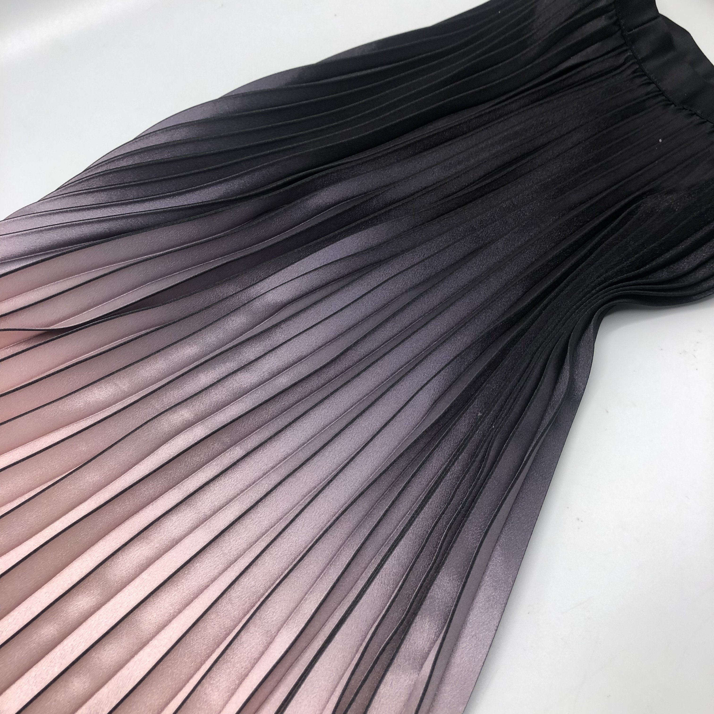 Customized Latest 100% Polyester Imitated Silk Dress Gradient Women Chiffon Digital Printed Crepe Plisse Pleated Chiffon Fabric
