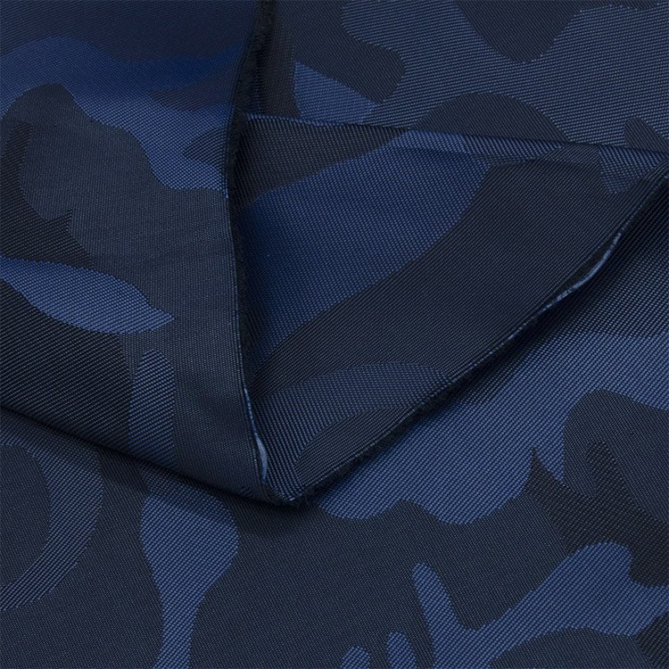 Ready stock wholesale jacquard camouflage dyed fabric luggage jacket down jacket windbreaker fabric