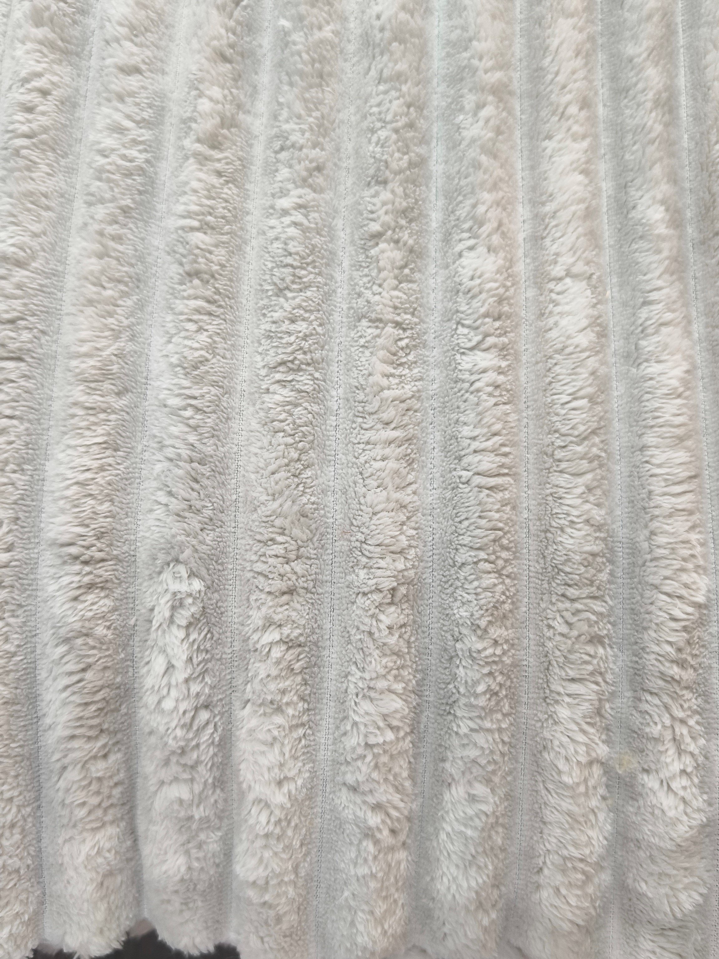100% Polyester Satin Fabric Knitted Woven Design for Dresses Shirts Bags Curtains Garments 75d Yarn Count
