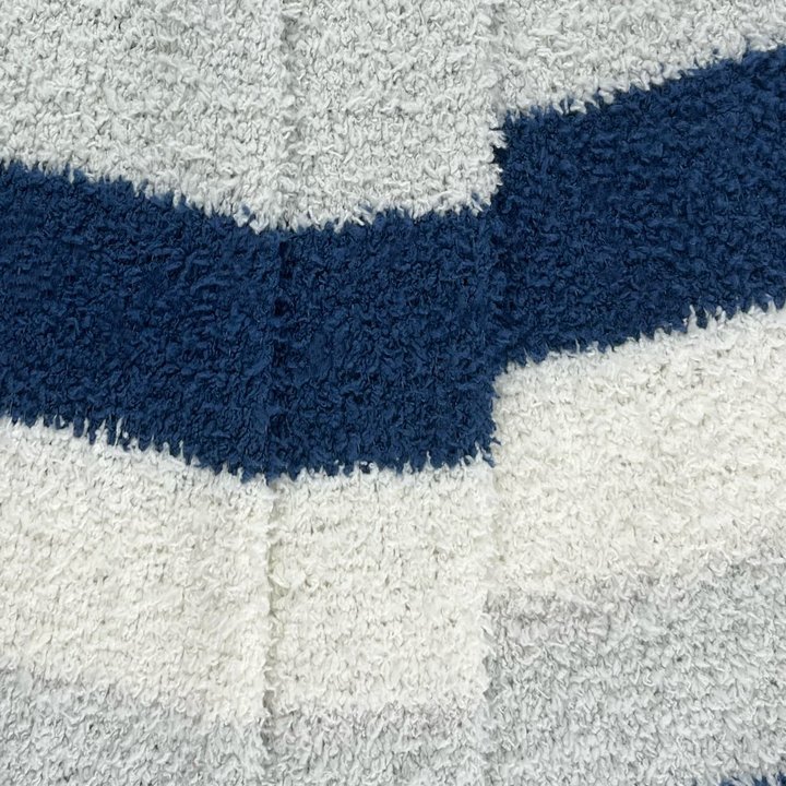 High quality fabric 100% polyester polyester feather down can be customized windproof crepe resistant suitable for underwear
