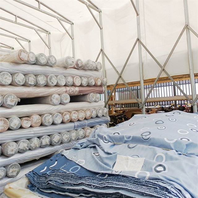 wholesale factory microfiber Fabrics Vintage Printed Fabric Polyester Fabric For Bed Sheet