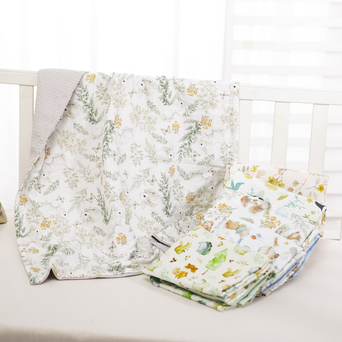 OEM 2 Layers Waffle Fabric Towel for Newborn Wrap Shower Gift with Printed Patterns Bamboo Cotton Baby Swaddle Blanket