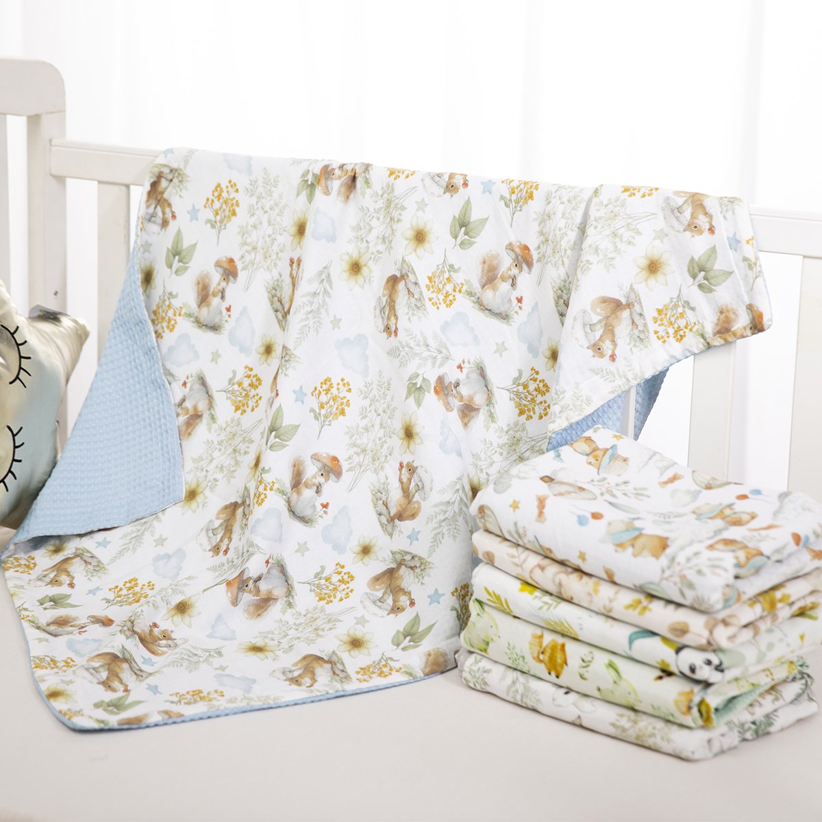 OEM 2 Layers Waffle Fabric Towel for Newborn Wrap Shower Gift with Printed Patterns Bamboo Cotton Baby Swaddle Blanket