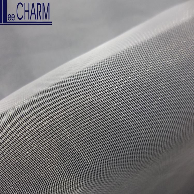 LCSH002 Taiwan Cheap Soft Light Bridal Organza Fabric Able For Embroidery