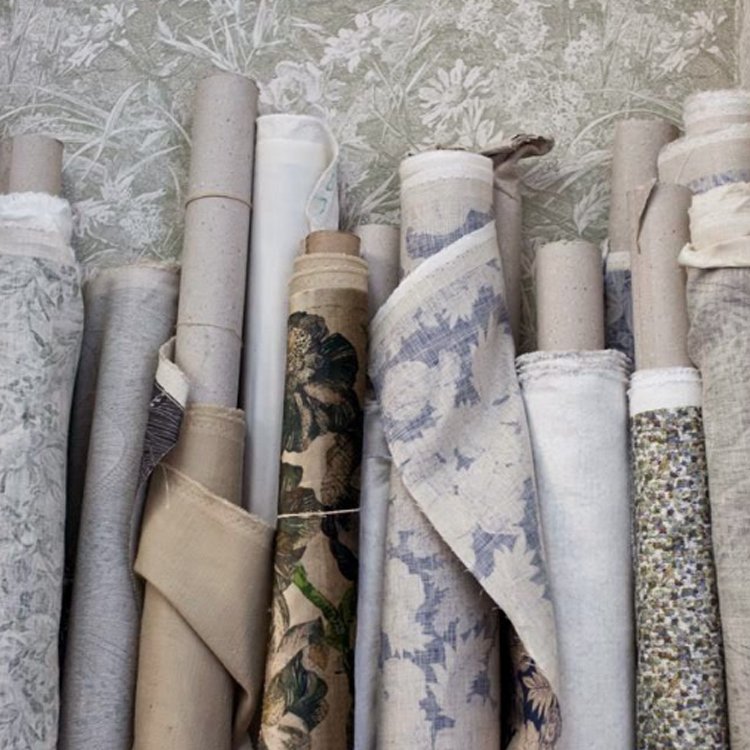 Private design flower pattern no moq soft light weight cotton linen blend digital printing flax linen fabric for clothing