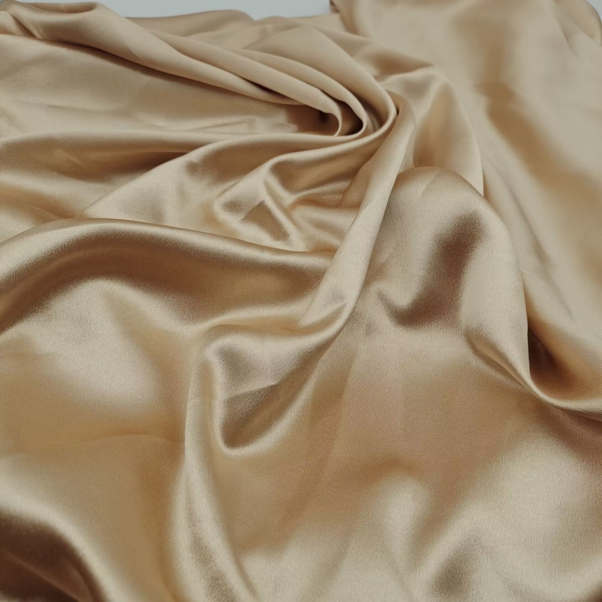 2023 Textured Shiny Heavy Bridal Crepe Satin Fabric Charmeuse Hammered Luxury 100% Polyester Bronze Satin Fabric For Dress