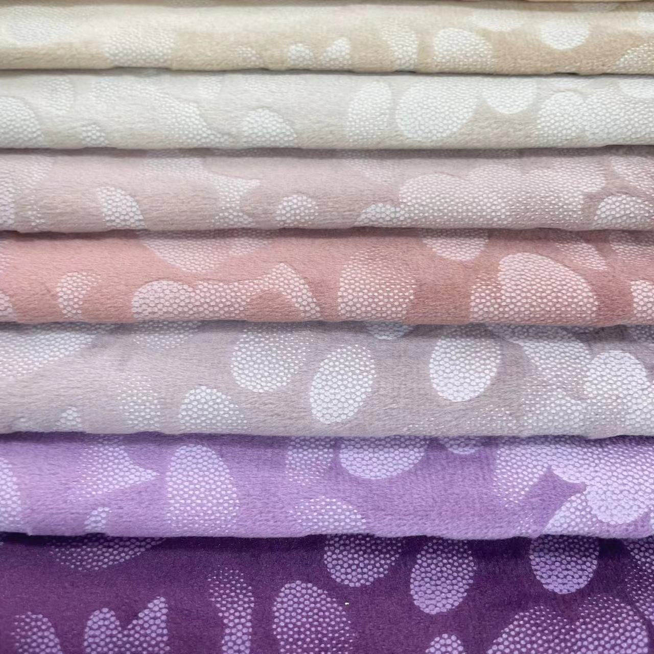 Light Blocking Velvet Curtain Fabric Base Fabric Cloth With Embossed Pattern 100% Polyester Velvet