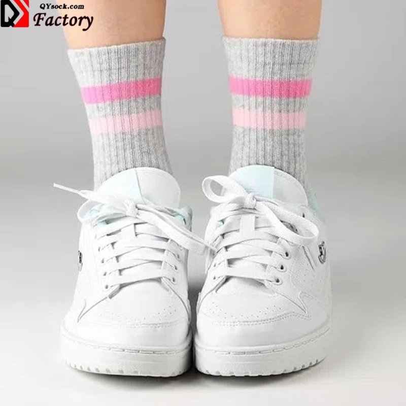 Factory Wholesales Cute Women Cotton Socks All-match Breathable Crew Mid Calf Socks for Girls