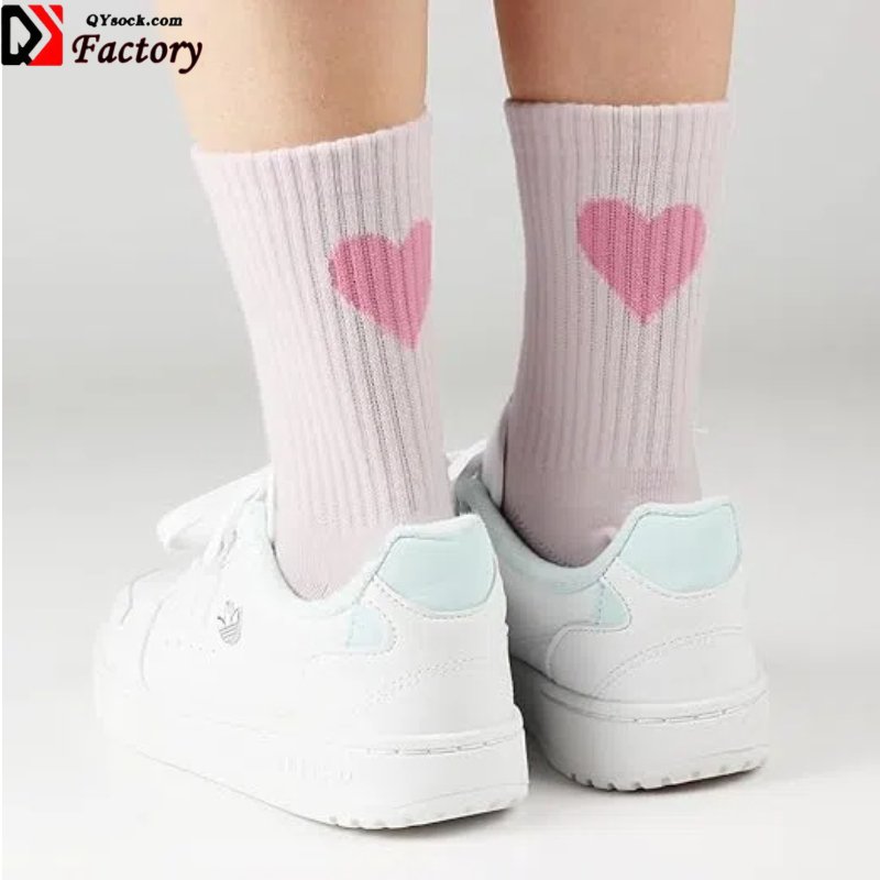Factory Wholesales Cute Women Cotton Socks All-match Breathable Crew Mid Calf Socks for Girls