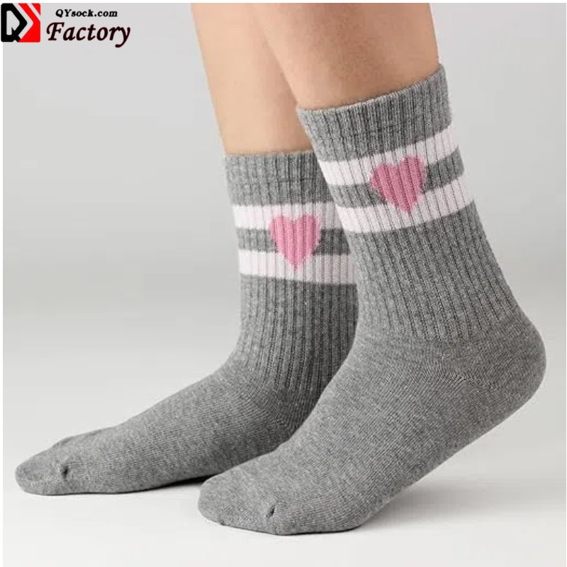 Factory Wholesales Cute Women Cotton Socks All-match Breathable Crew Mid Calf Socks for Girls