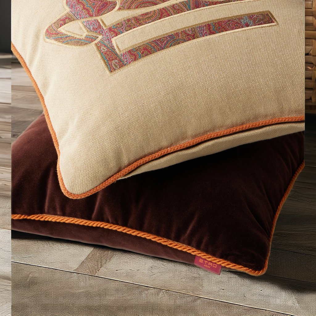 High Quality Jacquard Linen Fabric 100% Pure Linen Fashionable Woven Dye Technics Square for Bed Sofa or Cushions for Girls
