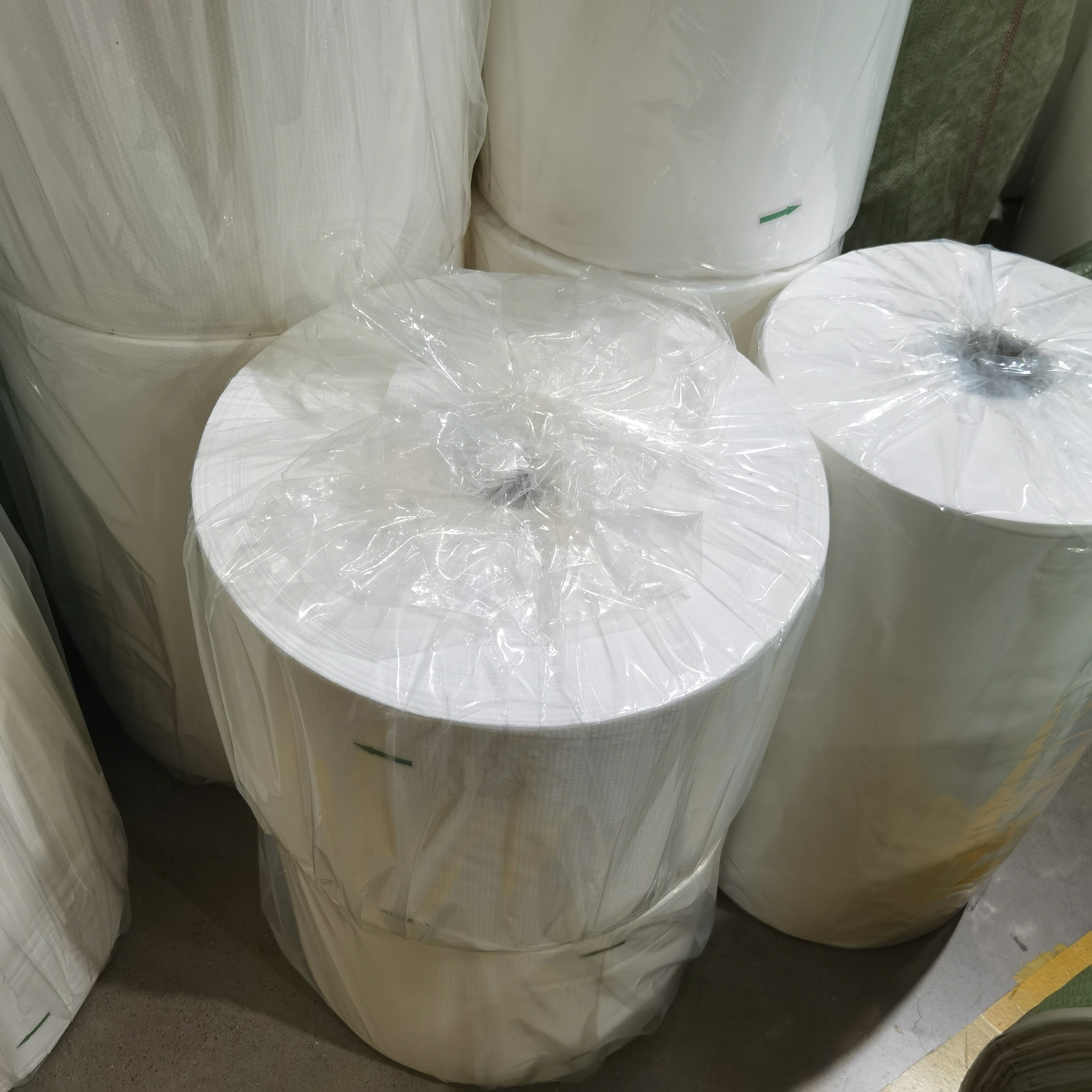 Spunlace Non Woven Customization Wood Pulp Viscose Cross Mesh Spunlace Nonwoven Fabric For Hygiene Facial Mask