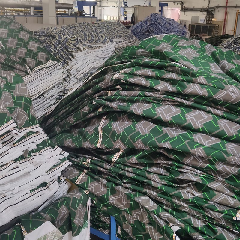 Wholesale Fabric Roll Microfiber Fabric 100% Polyester Material Floral Print Microfiber Bedsheet Fabric In China