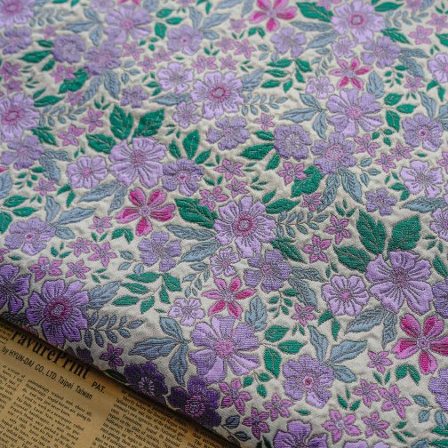 XITONG TEXTILE Hot sale High quality 100%polyester woven customize fashion yarn dyed brocade jacquard fabrics for dress