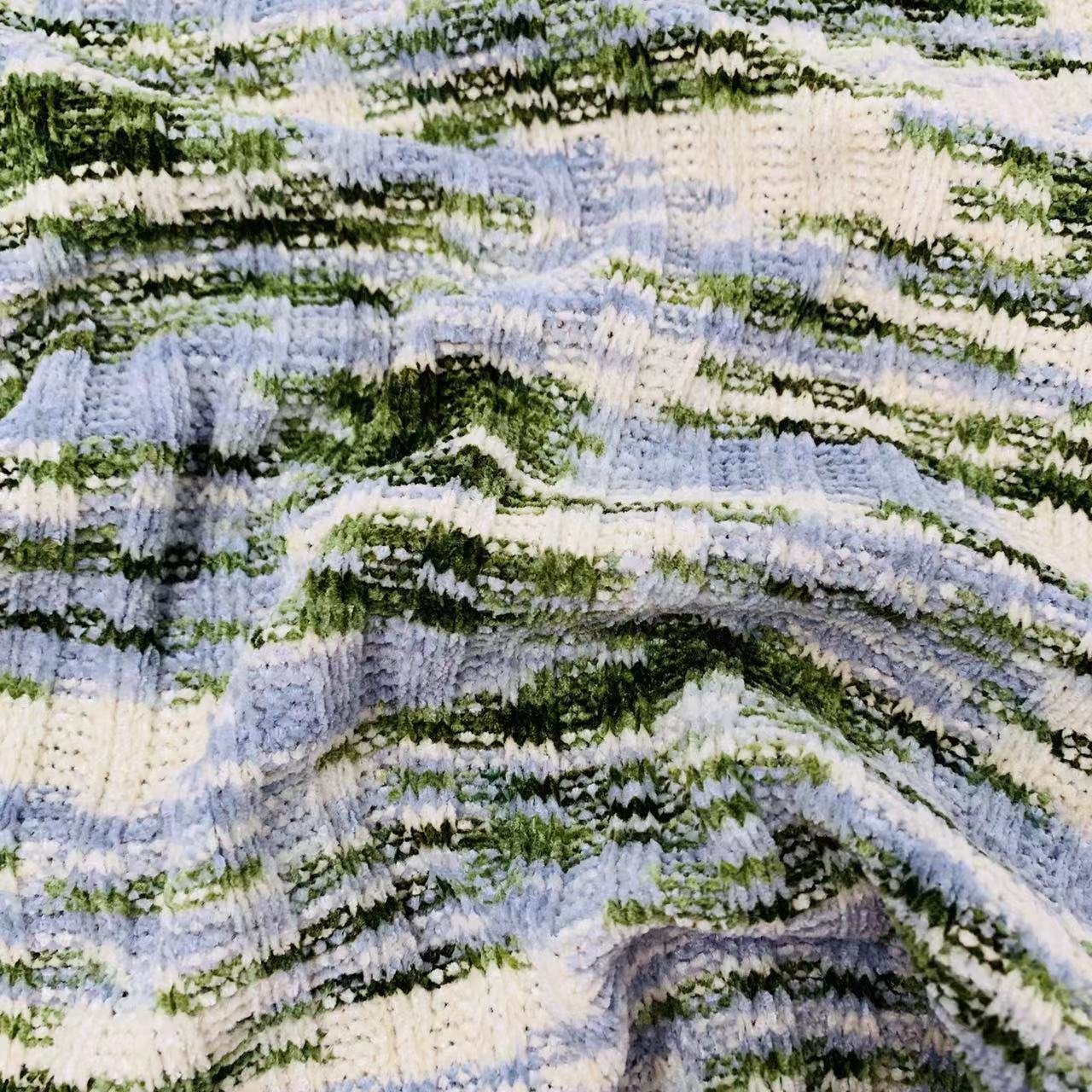 Wholesale Custom Soft 260gsm Plain 100% Polyester Knitted Yarn-dyed Fabrics for T-shirts