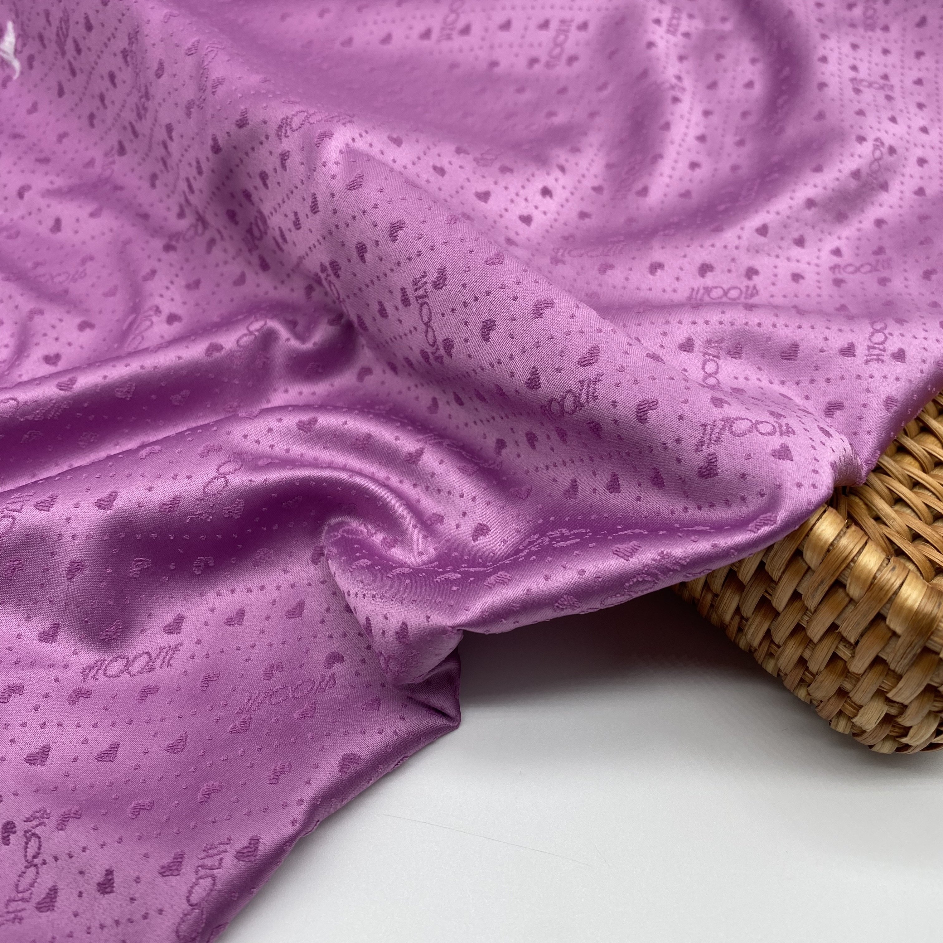 china fabric textile suppliers designer fabric POLYESTER SPANDEX heart-shaped jacquard satin fabric for leisure wear cloth