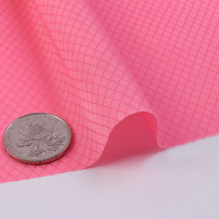 100% polyester lattice 75*100 waterproof pu fabric 210D diamond lattice Oxford fabric for luggage business backpack