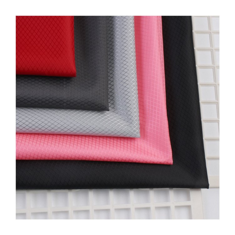 100% polyester lattice 75*100 waterproof pu fabric 210D diamond lattice Oxford fabric for luggage business backpack