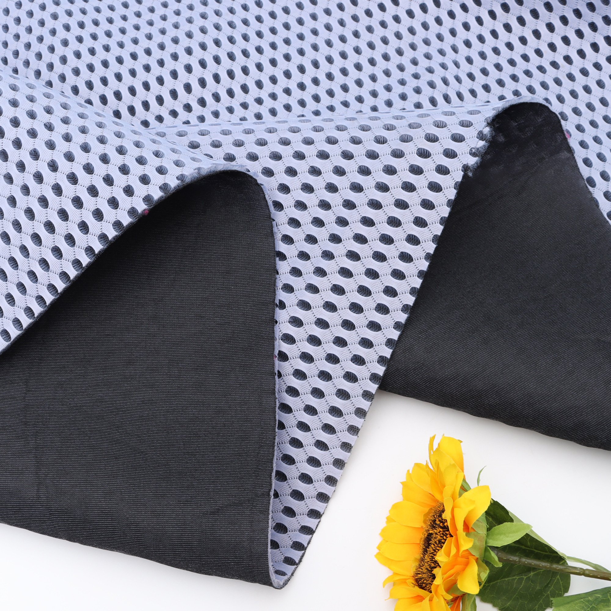 Factory Custom 100% Polyester 3D Air Dual Color Sandwich Mesh Fabric For Bedding Rehabilitation Supplies