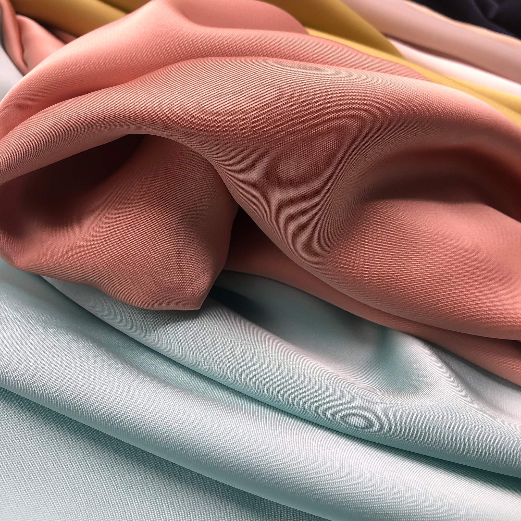 Textile Suppliers Woven 100% Polyester Wholesale Spandex Fabric Sleep Satin Duches Dobby Satin Fabric For Dress Clothing