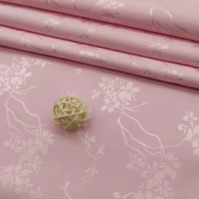 Newly Designed Tint Jacquard Silk Satin Fabric with Small Branches for Wedding Lining Garments Underwear for Girls