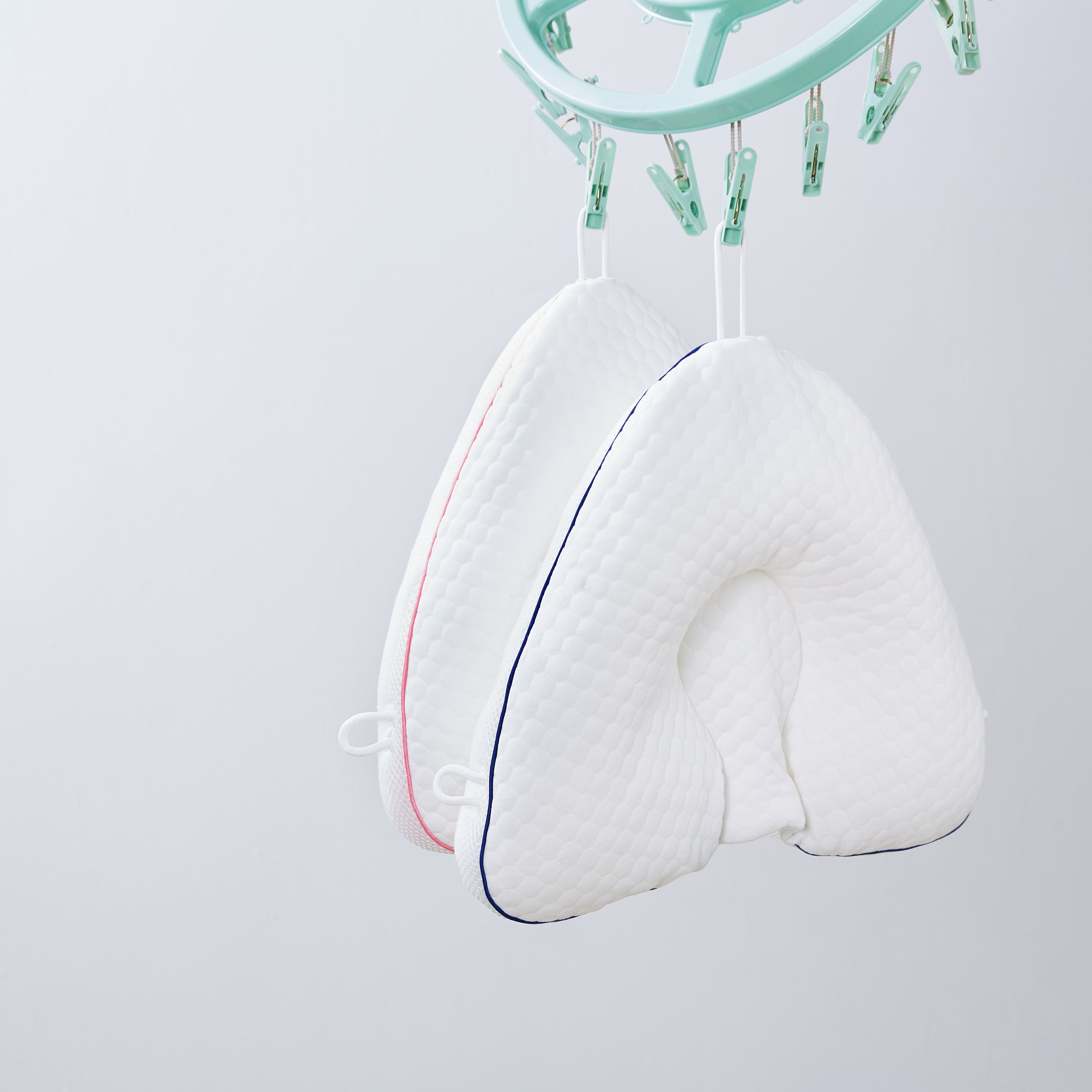 xiaozhenxiong hugable baby pillow Cloud Soft Infant Head Pillow for Natural Comfort factory outlet