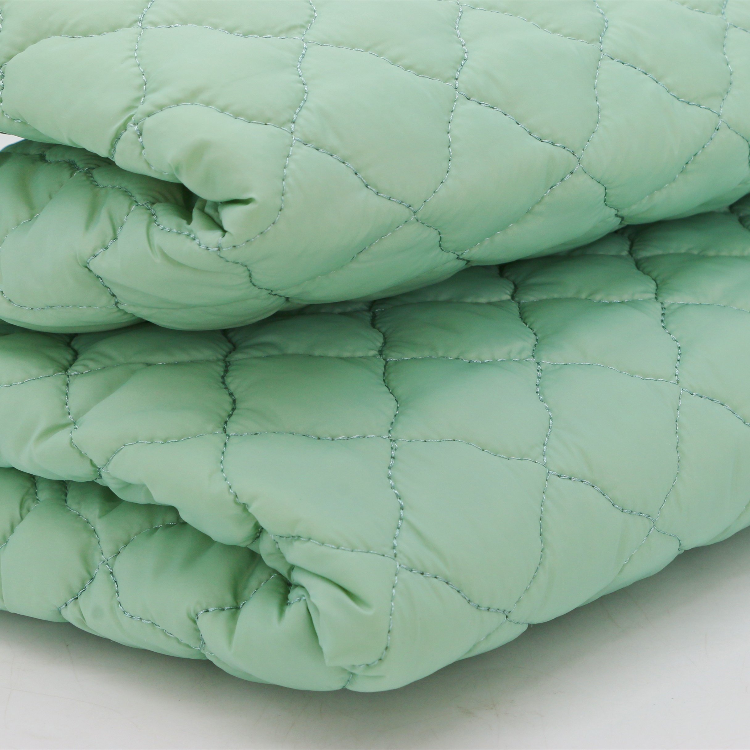 Factory Wholesale 170GSM Waterproof Ripstop Cotton Quilting Polyester Fabric For Winter Jackets
