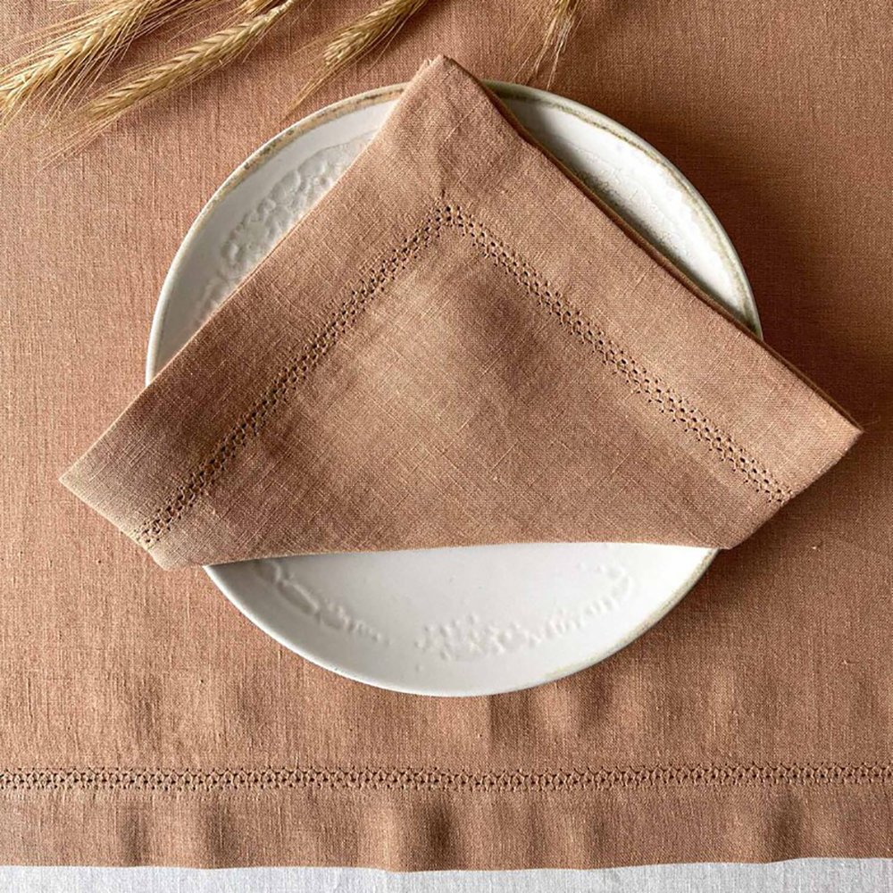 OEM ODM 100% Linen Hand Hemstitched Table Napkin Placemat Embroidered Weddings Parties Napkin Washed Cocktail Napkin