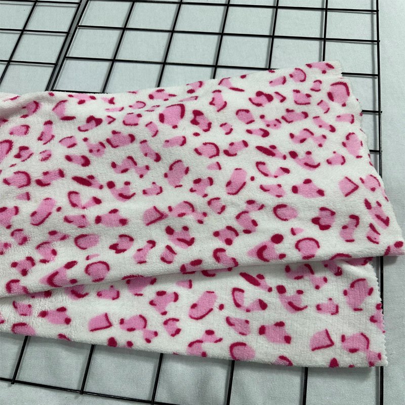 Wholesale Comfortable and Soft Printed Coral Velvet Fabric for Pet Pajamas Home Clothes Blanket