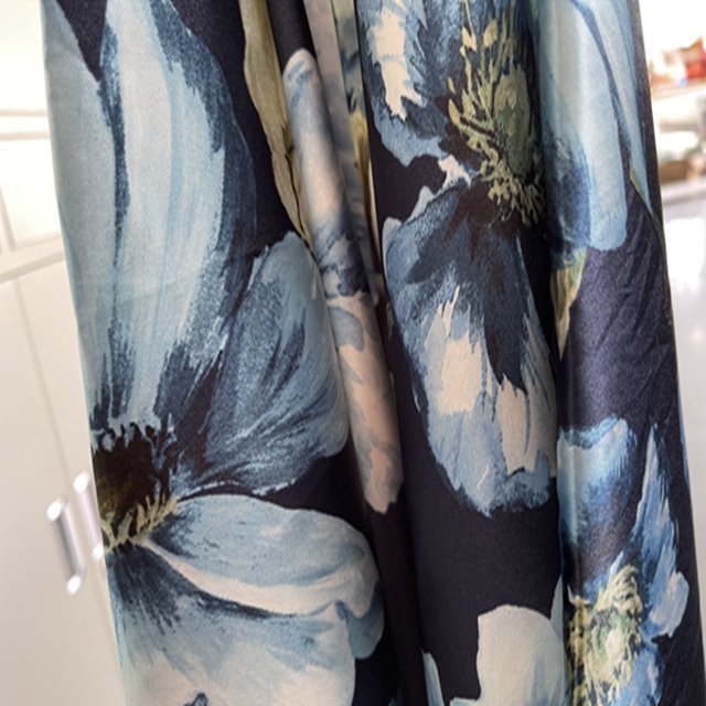 100% polyester Fashion Printed flowers fabric for dresses & Blouses