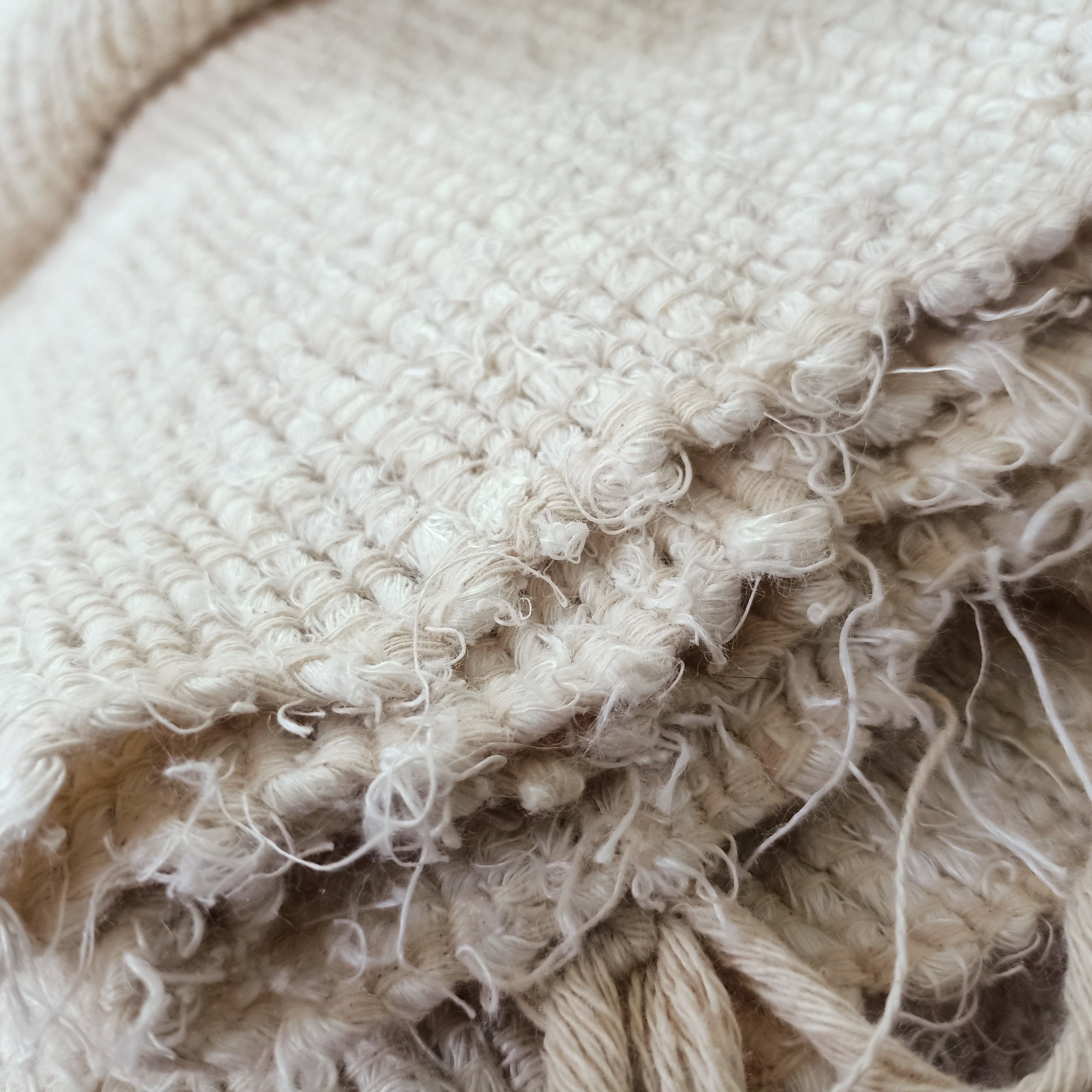 custom hand woven linen fabrics ideal for use by home decoration and interior designers stores for resale