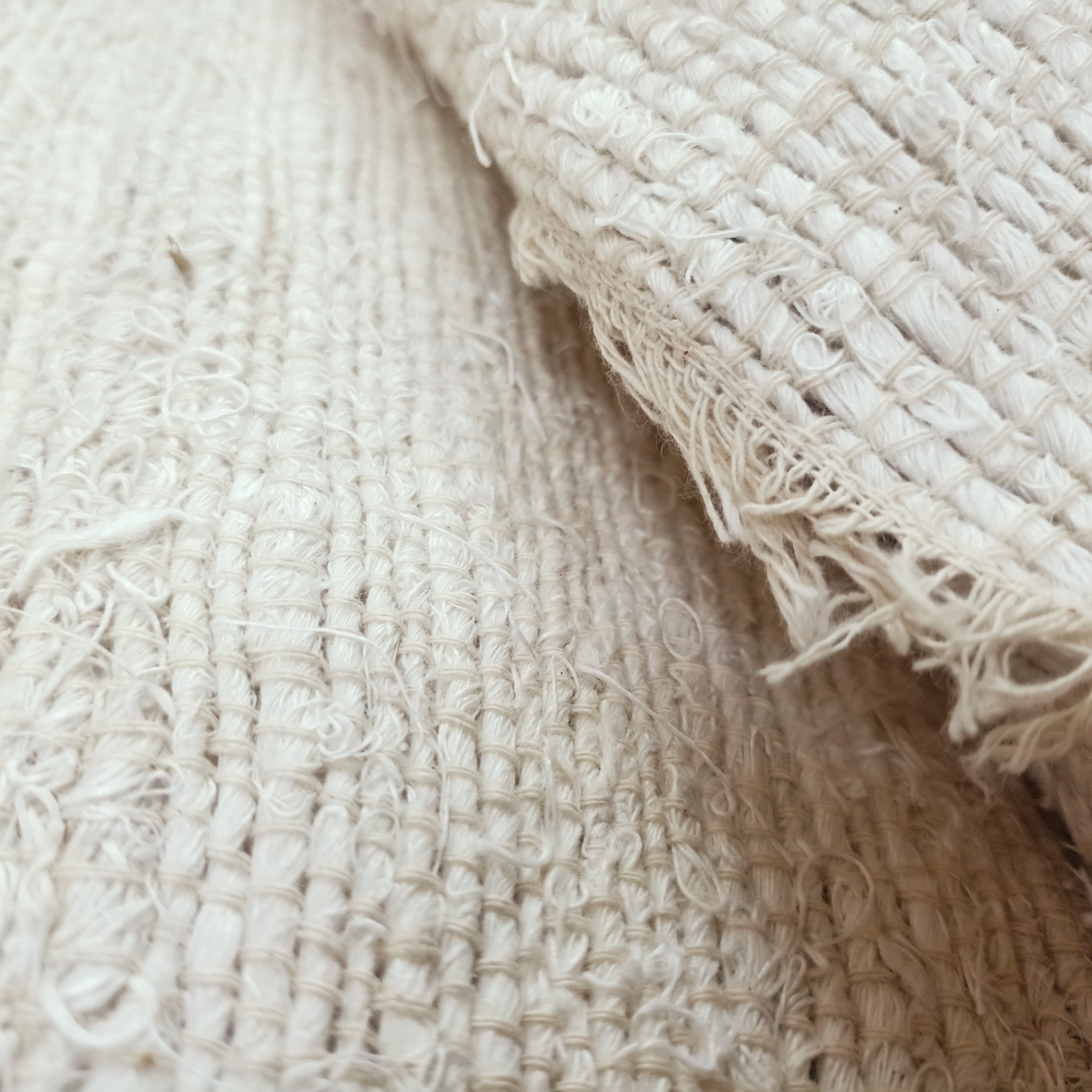 custom hand woven linen fabrics ideal for use by home decoration and interior designers stores for resale