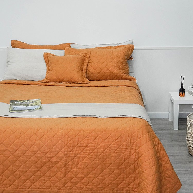 Durable soft comfy linen fabric quilt bedding set costom made