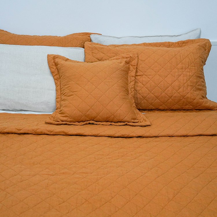 Durable soft comfy linen fabric quilt bedding set costom made