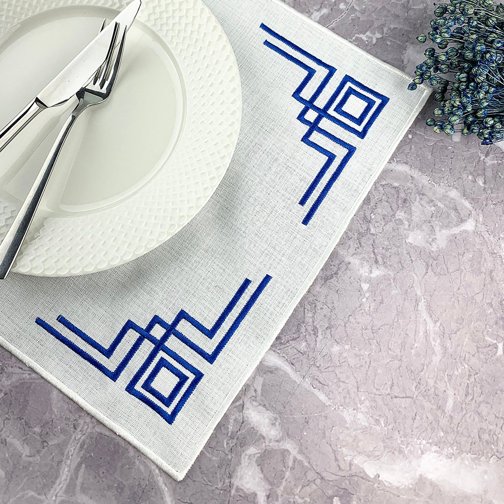 High Quality 38*48cm Folded edge 100% Linen napkins Embroidered monogram Cotton Linen napkin fabric placemats for wedding